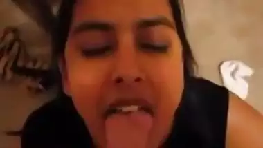 Hot Cheating Wife Cumming With Indian