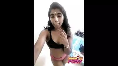 XXX Desi Babe Masturbating Rubbing Her Wet Pussy For Love
