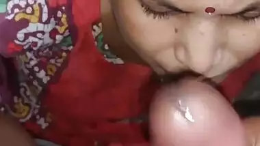 Beatiful Bengali housewife fuicking in kitchen