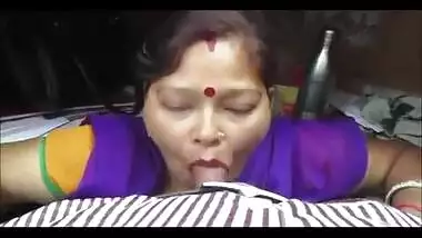 Bhopal Indian aunty porn movie recorded and leaked