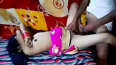 A Young Indian Housewife Has Sex With Her Brother In Law - Bhabhi Devar Cumshot On Tits