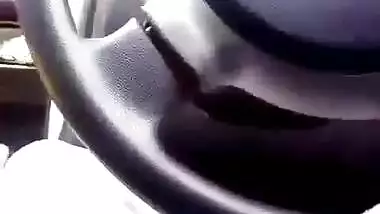 KERALA BHABHI IN CAR AFFAIR MMS VID