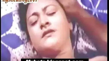 Desi hot actress shakeela complete nude on bed