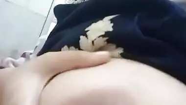 Desi Girl Shows Her Boobs On VC
