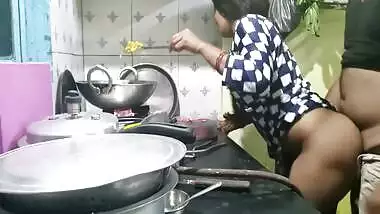 Indian Bhabhi Cooking In Kitchen And Brother In Law Fucking