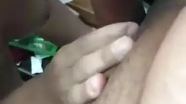 Aroused Desi babe with ease gives sex partner deepthroat XXX blowjob