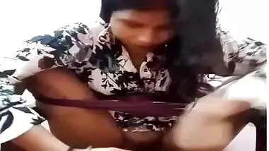 Desi village babe recoding video to her lover