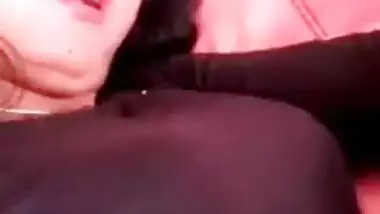 bhabhi showing her boobs