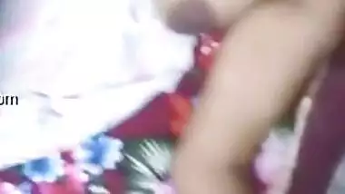 Today Exclusive -desi Wife Boobs And Pussy Video Record By Hubby Part 1