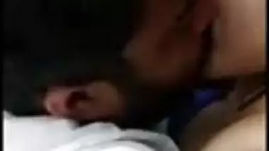Desi cute girl kissing sn in hotel