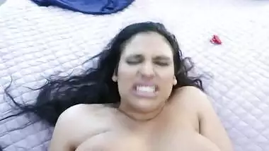 ASIAN SLUT GETS PUSSY STRETCHED WITH FAT COCK.