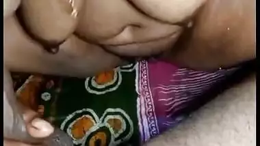 Xvldio busty indian porn at Hotindianporn.mobi
