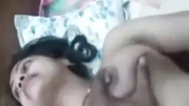 tamil boobs pressed by husband