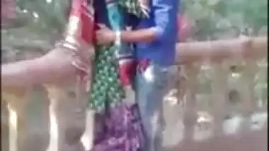 Indian cheating wife kissing stranger man on the street, mms sex video