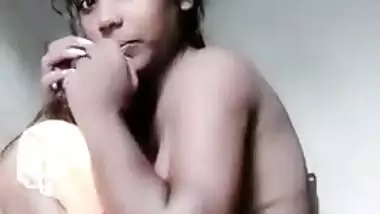 Shy Indian XXX girl showing her beautiful boobs on cam