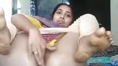 Punjabi Pussy Fingering Selfie