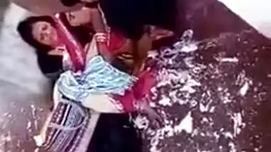Mature bhabhi outdoor pussy fingering by lover