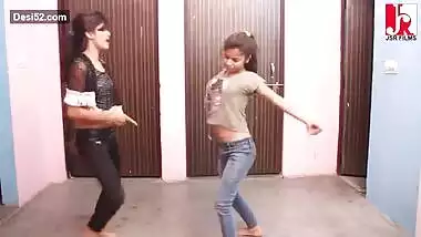 Desi girls hot dance