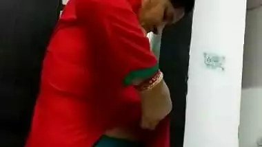 Indian mature aunty dress wear after sex