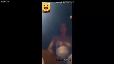 Desi Village Girl Showing On videocall