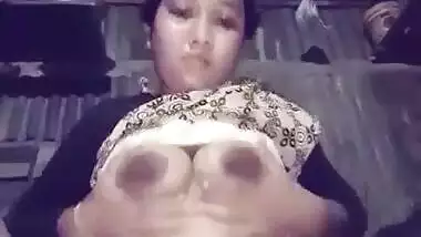 Bangladeshi Cute Village Girl Showing New Clip Update