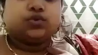 Unsatisfied Bengali Boudi showing big boobs
