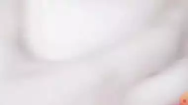 Beautiful college sex girl fingering viral video