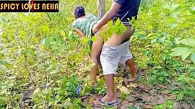 Indian Risky Outdoor Jungle Sex With Beautiful Girl & Cum Swallow