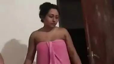 Desi cute bhabi 4 clips marged