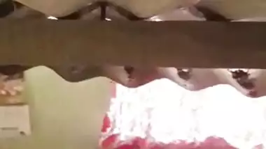 Desi mature aunty caught in hidden sex cam