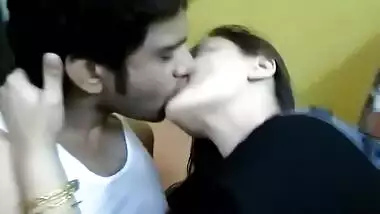 Indian Couple Hardcore And Pussy Licking - Sunny And Sonia