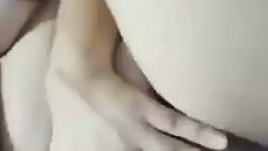 She is super sexy’fingering