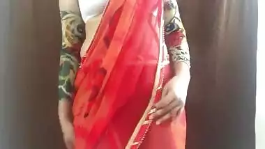 Good-looking Desi woman is proud owner of perfect natural XXX tits