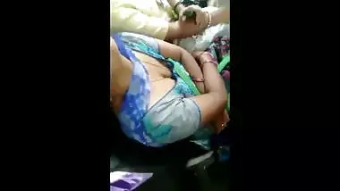 Indian Aunty in Bus - Deep Cleavage 