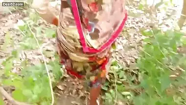Desi village bhabi outdoor fucking