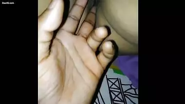 Desi wife pussy fingering her husband