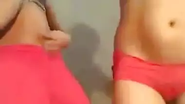 Sexy Indians put on a hot mujra dance