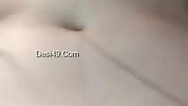 Mischievous Indian girl exposes XXX hole during the video call