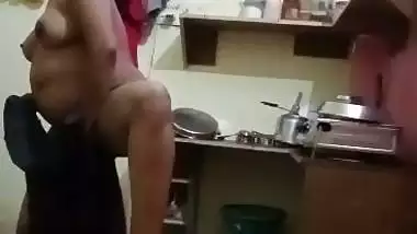 Indian housewife sex with hubby after nude show