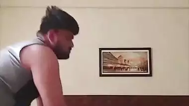 Slim Mumbai girl in doggy fucking with boyfriend