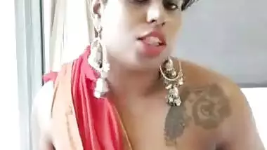 Today Exclusive- Horny Nri Tamil Model Showing Boobs And Pussy