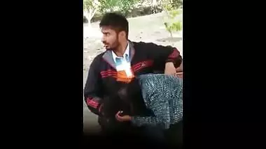 Indian pair outdoor desi mms sex scandal leaked online