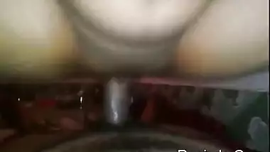 Super horny bhabhi WhatsApp masturbating clips leaked part 1