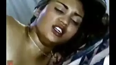 Hot desi model doing hot oral sex with her lover