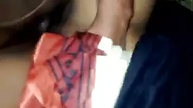Desi aunty hot video captured by a neighbour