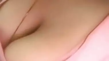 Desi girl priyanka Mpl boobs show in cam
