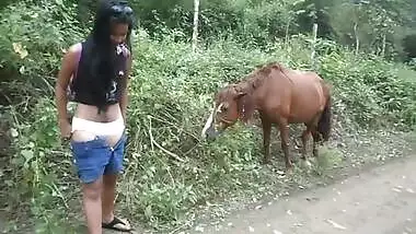 Xxx Com Punjabi Hors - Xxx female stops by horses to touch desi animals and pee in sex video  indian sex video