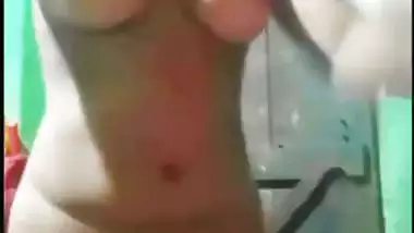 Bangladeshi sex maal showing perfect nude body