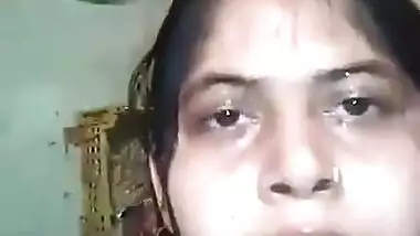Desi bhabi bathroom video