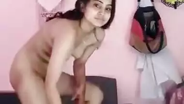 cute indian babe strip her cloths selfie